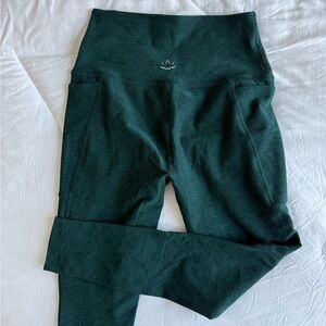 Beyond Yoga Spacedye Pocket High Waisted Midi Leggings size M